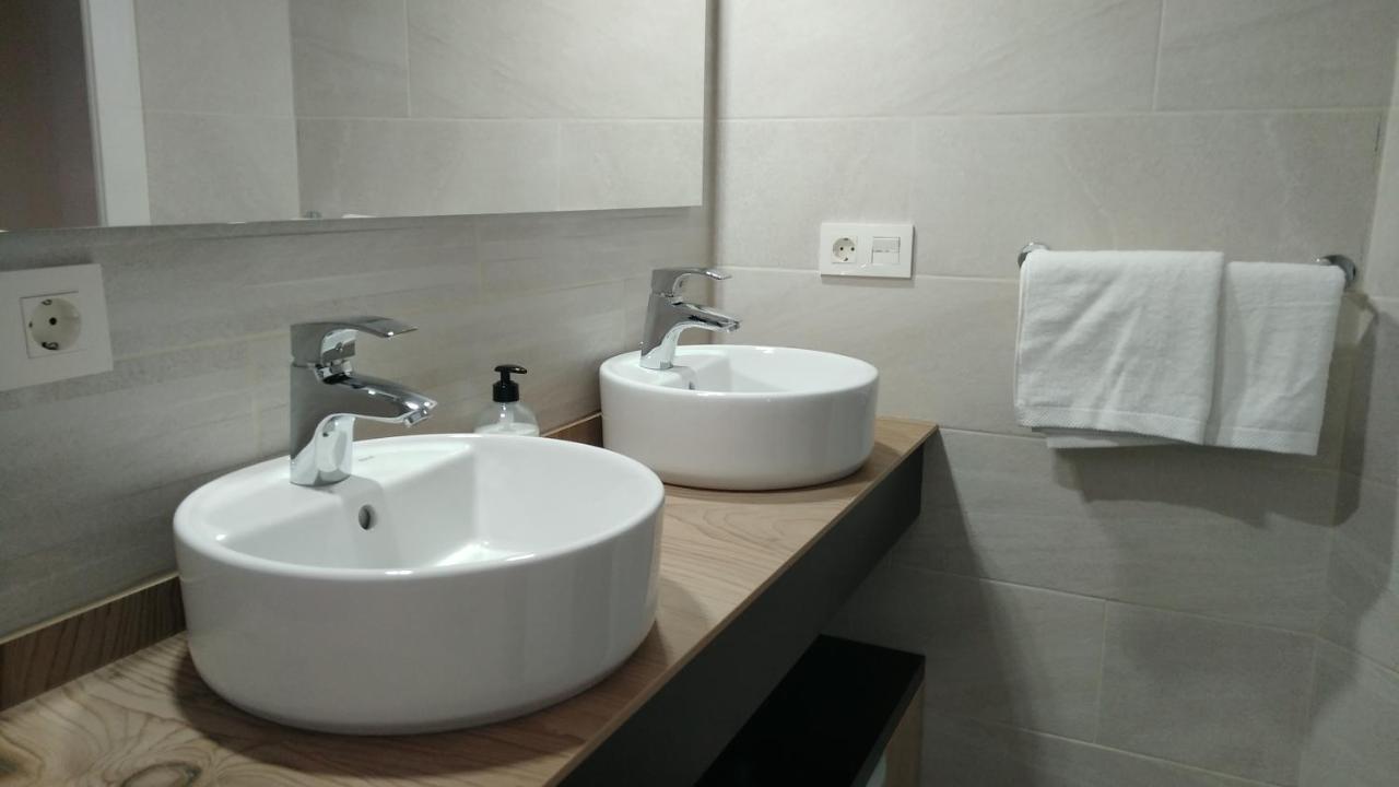 Room With Private Bathroom And Sea View, 50 M Del Mar Radazul Exterior foto